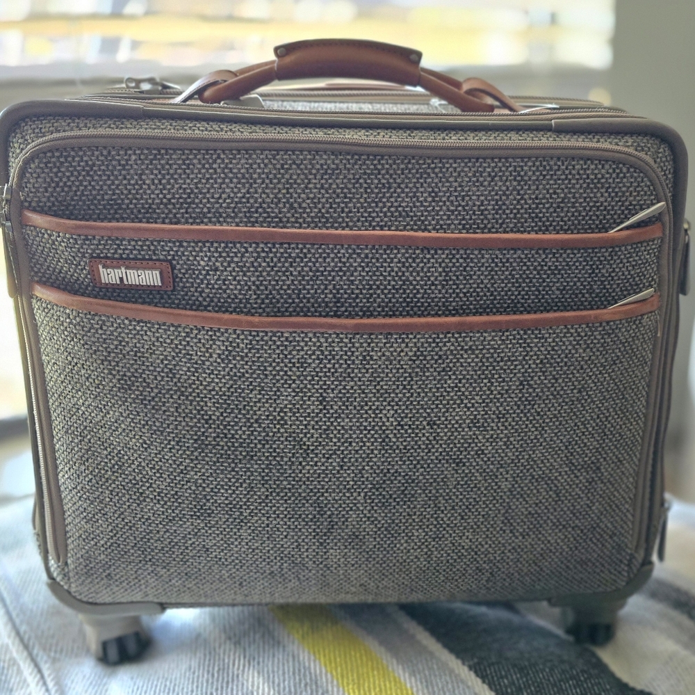 Hartmann Tweed mobile office spinner
